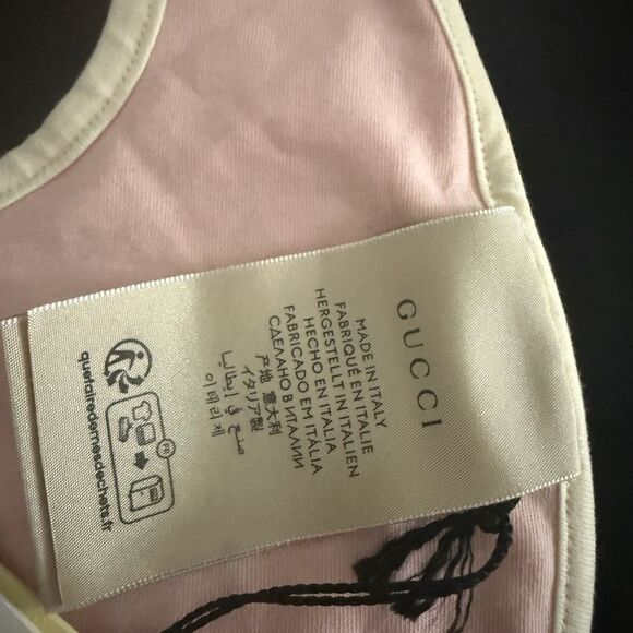 Brand new with box Gucci Pink and Yellow Bib Jetsons collection - Picture 8 of 10